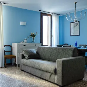 Azzurro Two Bathrooms Apartment Venedig